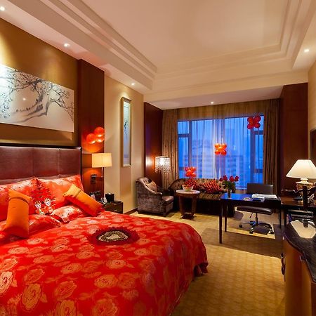 Celebrity City Hotel Чънду Екстериор снимка