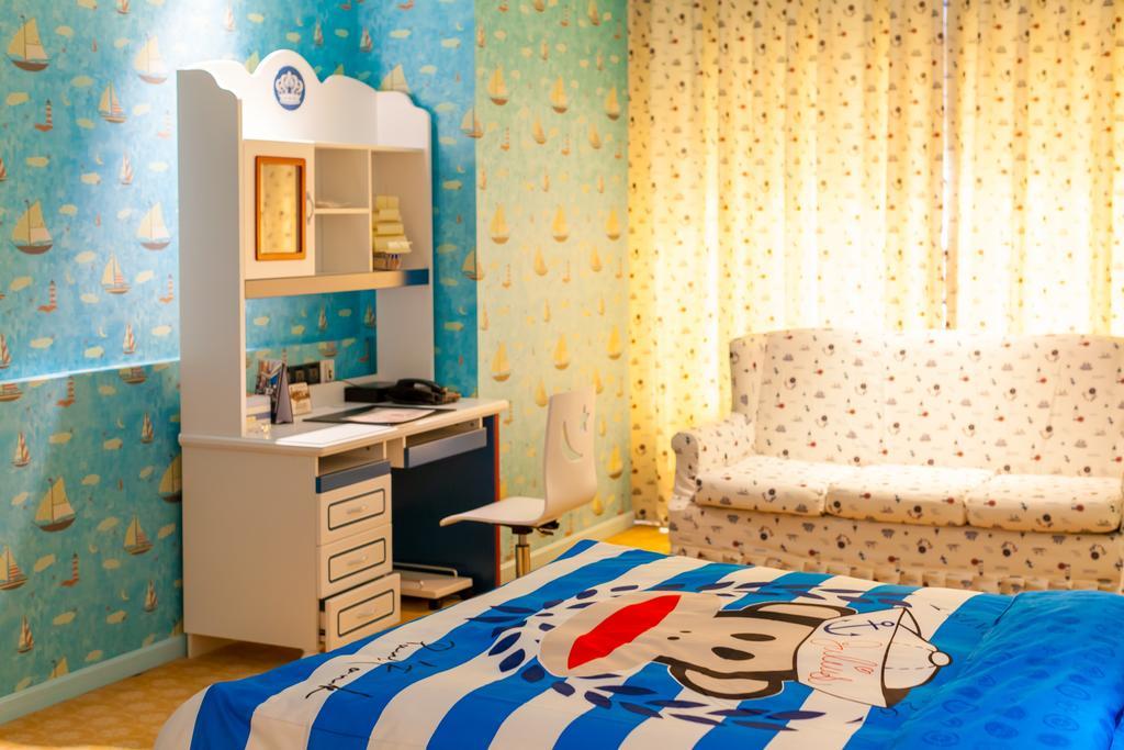 Celebrity City Hotel Чънду Екстериор снимка