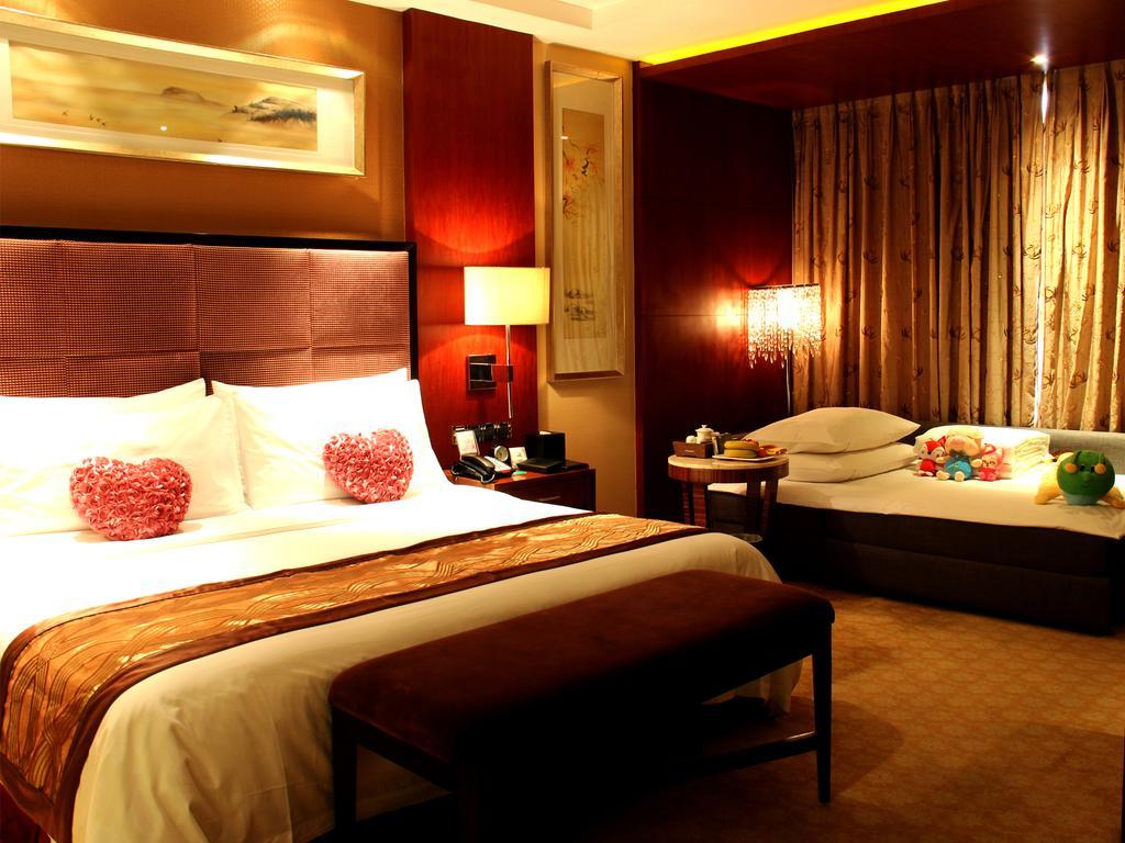 Celebrity City Hotel Чънду Стая снимка