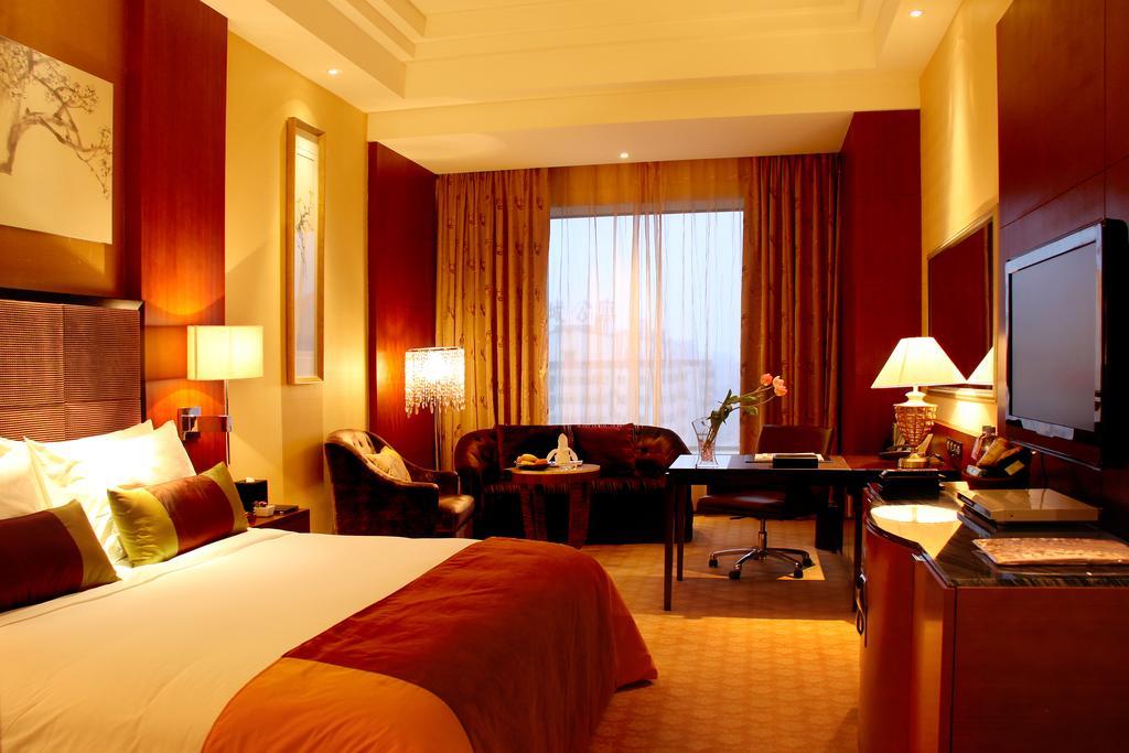 Celebrity City Hotel Чънду Стая снимка
